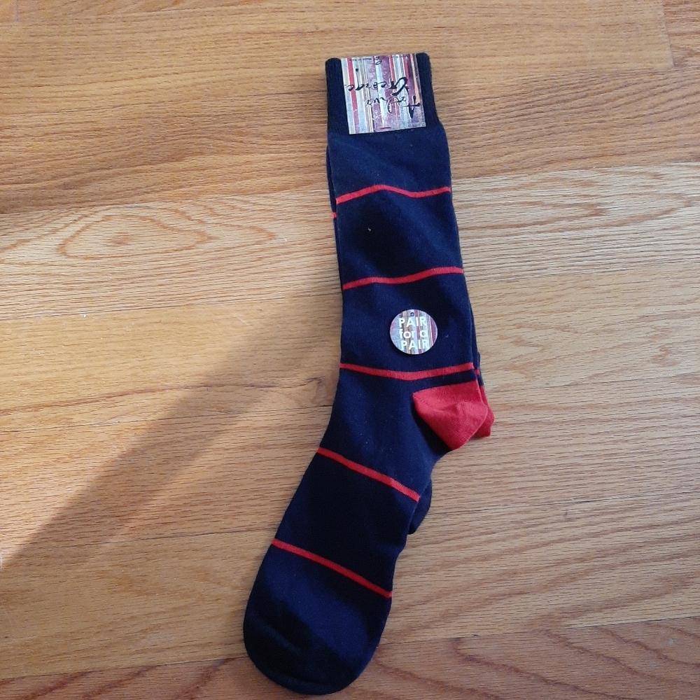 Men Arthur George by Robert Kardashian Dress Socks